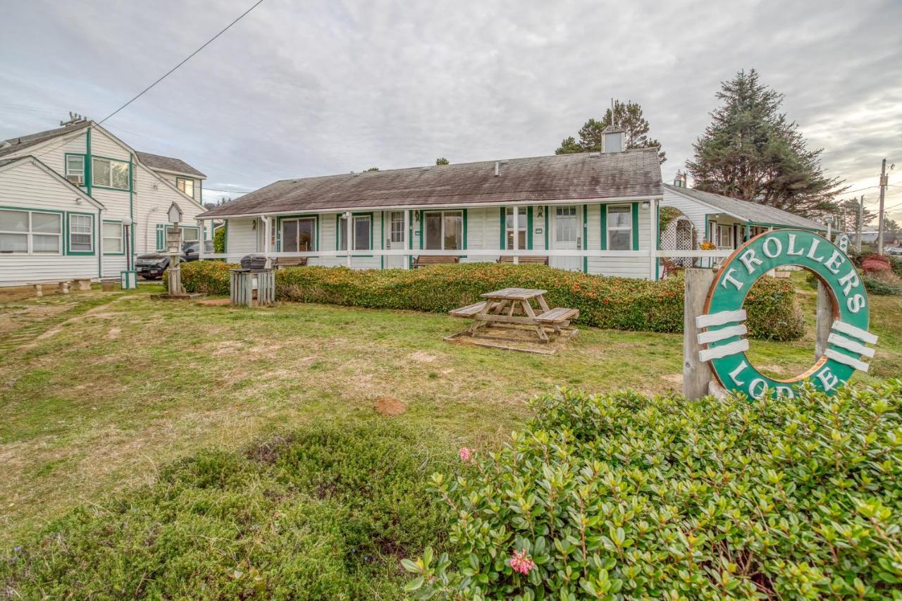 Troller'S Lodge Depoe Bay Extérieur photo