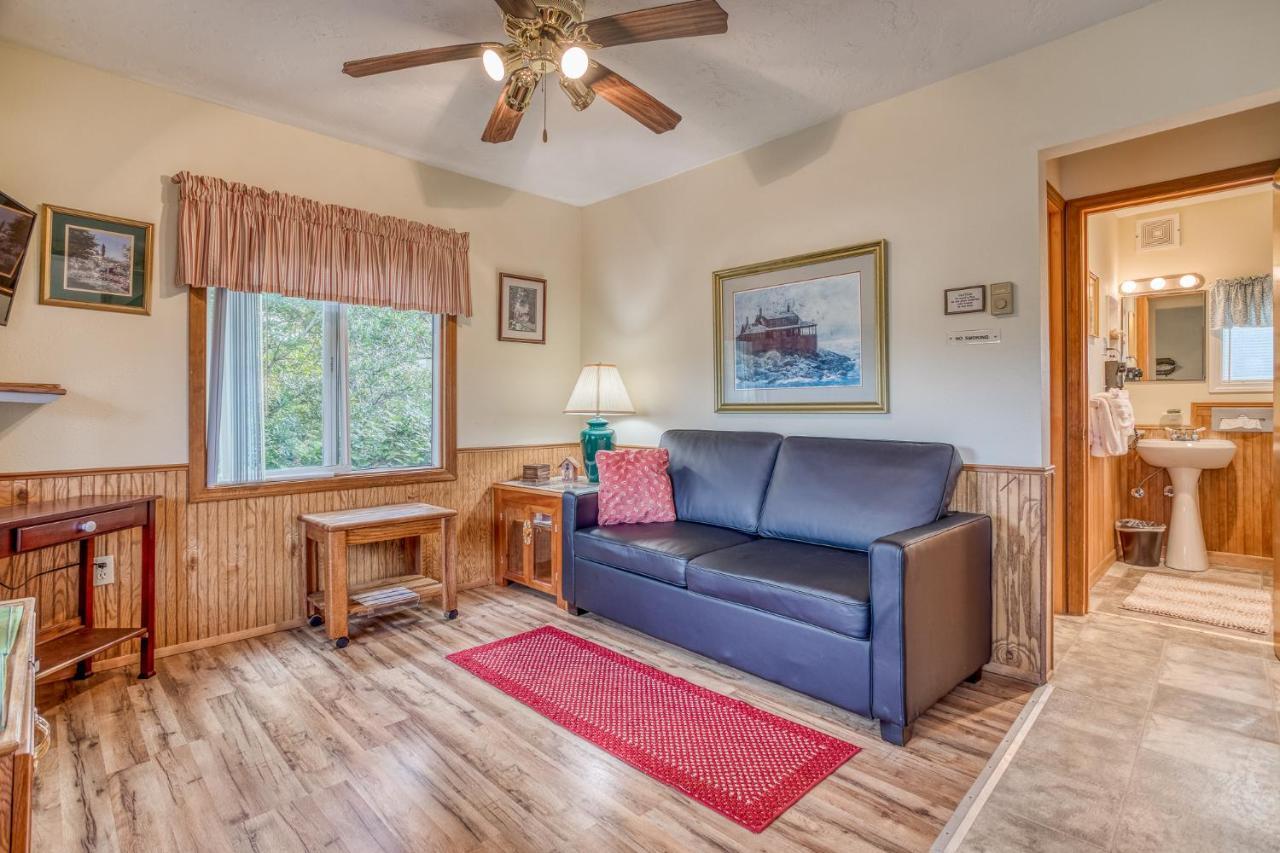 Troller'S Lodge Depoe Bay Extérieur photo